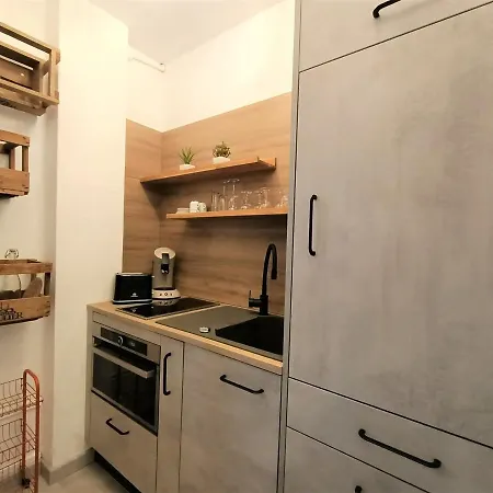 Confortable Avec Balcon Et Wifi à - Fr-1-555-59 * Aix-les-Bains